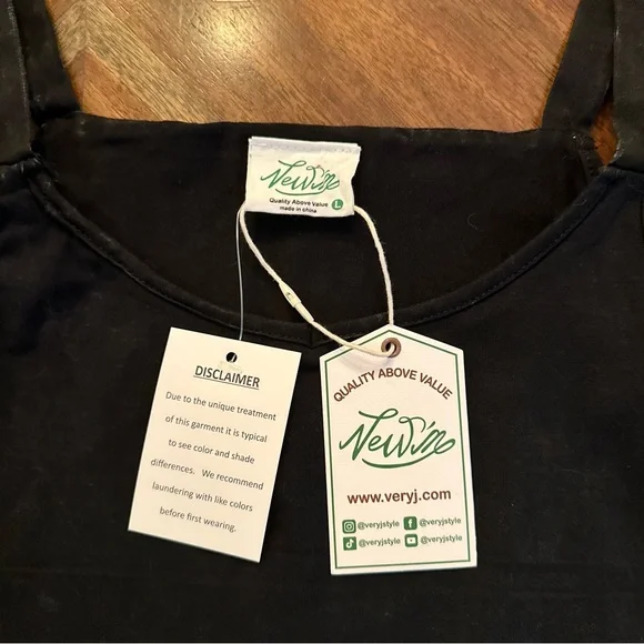 Distressed Black Newin Knit Mini Romper Dress size L - Picture 12 of 12